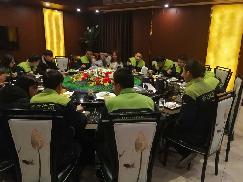 南通工廠上班第一天進行全面培訓(xùn) 南通工廠上班第一天進行全面培訓(xùn)